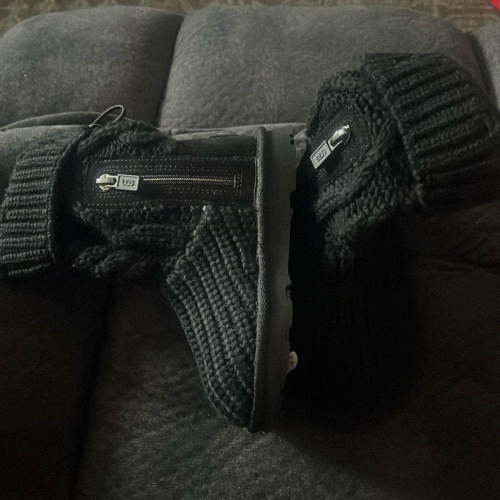 GIRL UGG BOOTS